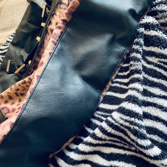 Bag - Picture 3 of 5